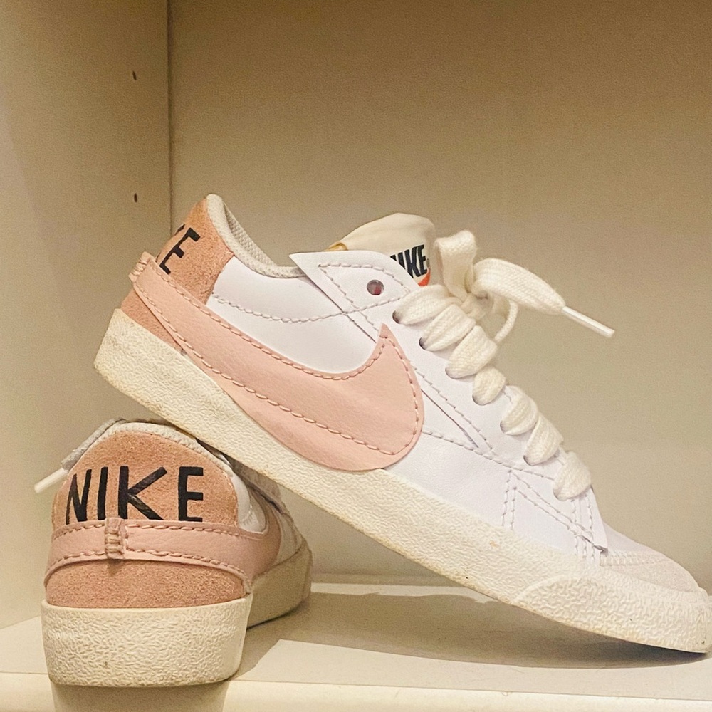 Nike White and Pink Sneakers